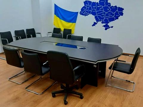 комерційна за адресою Іллінська вул., 8