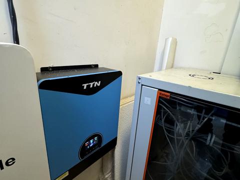 комерційна за адресою Металургів просп., 2а