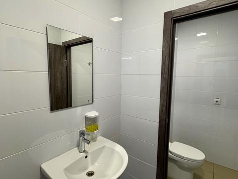 комерційна за адресою Металургів просп., 2а