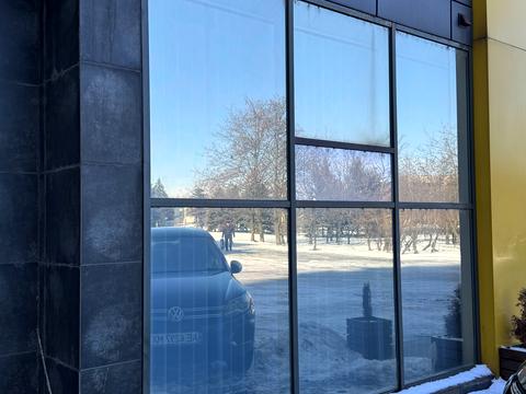 комерційна за адресою Металургів просп., 2а