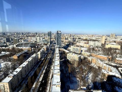 комерційна за адресою Лесі Українки бульв., 7-А