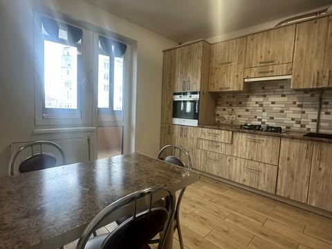 квартира по адресу Героев Евромайдана пл., 9