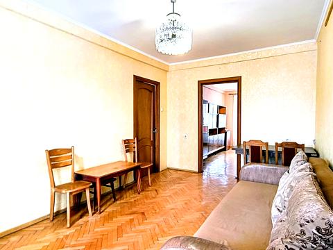 квартира за адресою Ореста Левицького вул. (Академіка Курчатова), 3-А