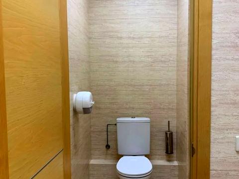 комерційна за адресою Кловський узвіз, 14/24