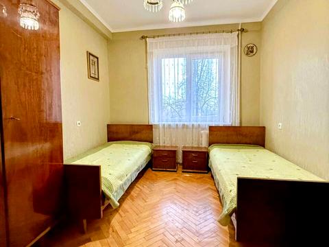 квартира за адресою Ореста Левицького вул. (Академіка Курчатова), 3-А