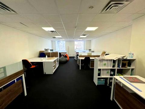 коммерческая по адресу Шелковичная ул., 42/44