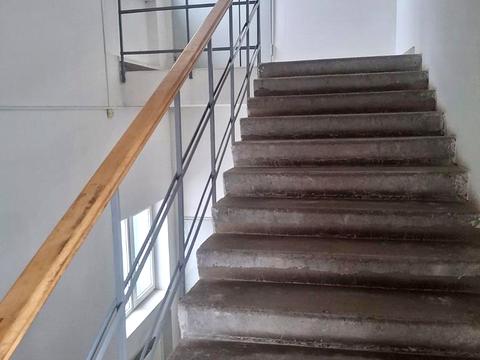 комерційна за адресою Старобілоуська вул., 77