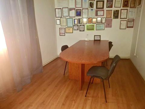 комерційна за адресою Старобілоуська вул., 77