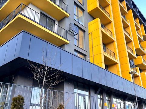 комерційна за адресою Дениса Січинського вул., 2а