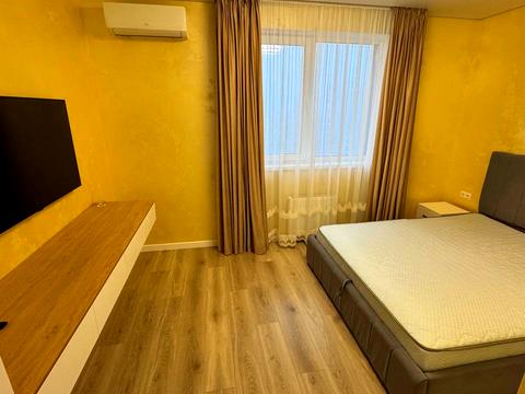 квартира за адресою Київ, Івана Виговського вул. (Маршала Гречка), 10-Л