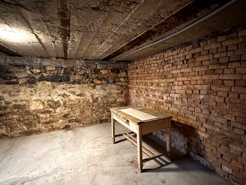 будинок за адресою Ужгород, Князя Лаборця пл.