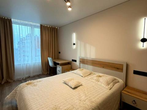 квартира по адресу Степана Бандеры ул., (Будинок 4)