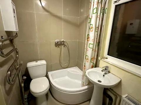 будинок за адресою Підмонастирська вул., 10