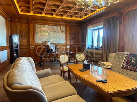 комерційна за адресою Ломаківська вул. (Мічуріна), 45