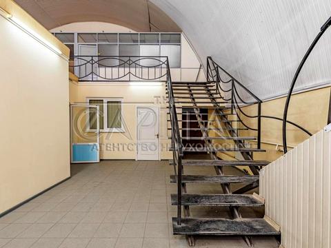 комерційна за адресою Сирецька вул., 27