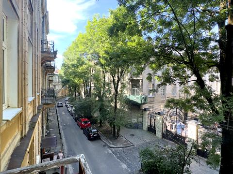 квартира за адресою Дмитра Донцова вул. (Котовського), 9