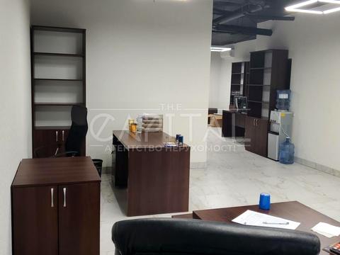 комерційна за адресою Осіння вул., 1