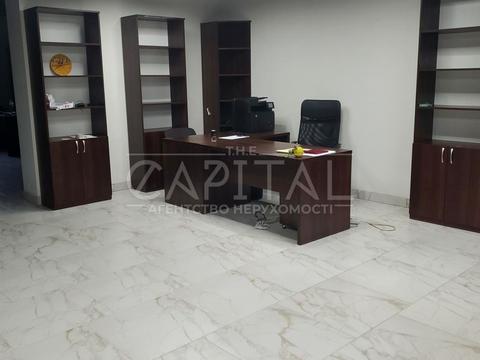 комерційна за адресою Осіння вул., 1