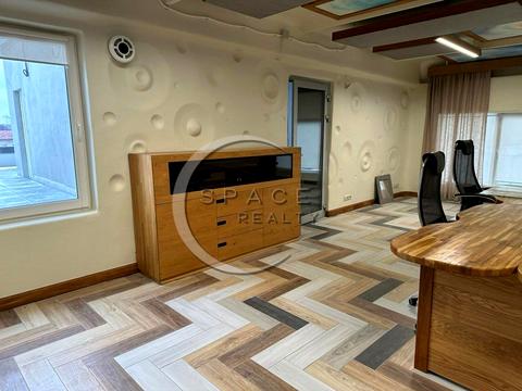 комерційна за адресою Територіальної оборони, 111