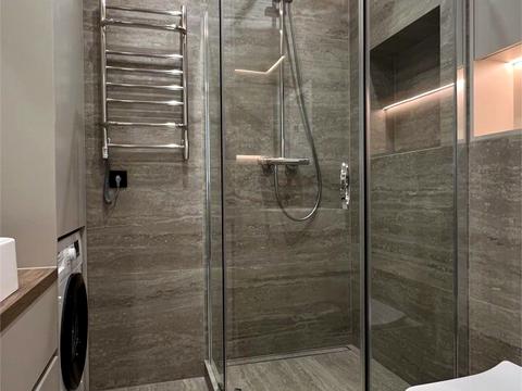 квартира за адресою Київ, Салютна вул., 2к25