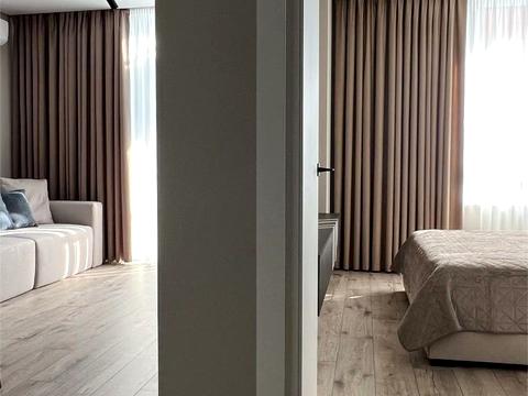 квартира за адресою Київ, Салютна вул., 2к25