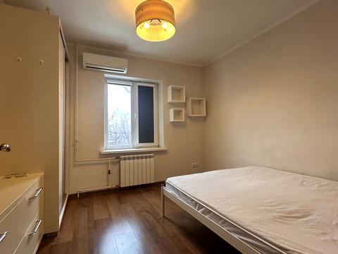 квартира за адресою Київ, Наталії Ужвій вул., 10