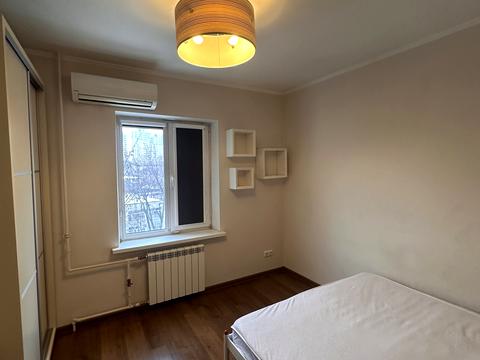 квартира за адресою Київ, Наталії Ужвій вул., 10