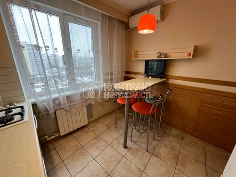 квартира за адресою Бучми вул. (Командарма Уборевича), 20