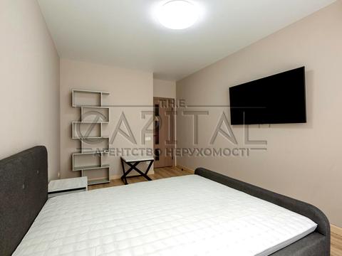 квартира за адресою Причальна вул., 12