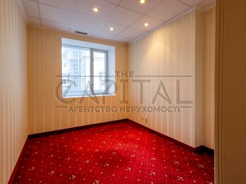 комерційна за адресою Шовковична вул., 42/44