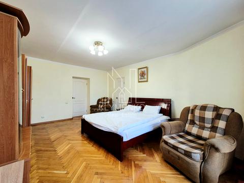 квартира по адресу Шота Руставели ул., 25