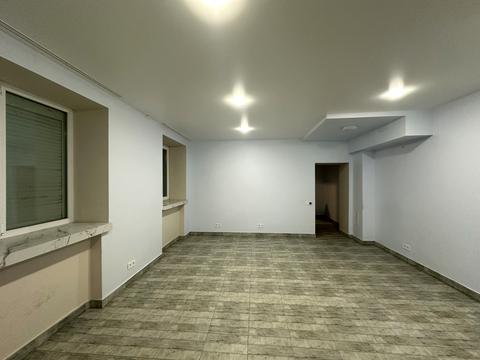 комерційна за адресою Ольгерда Бочковського вул., 26