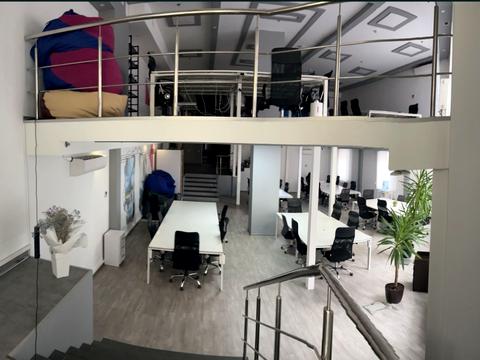 комерційна за адресою Саксаганського вул., 70а