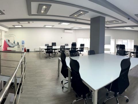 комерційна за адресою Саксаганського вул., 70а