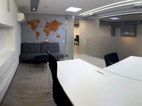 комерційна за адресою Саксаганського вул., 70а