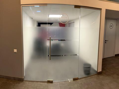 комерційна за адресою Саксаганського вул., 70а