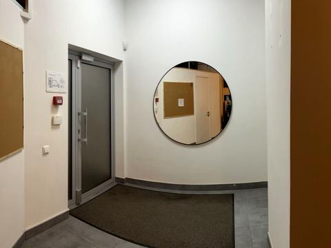 комерційна за адресою Саксаганського вул., 70а