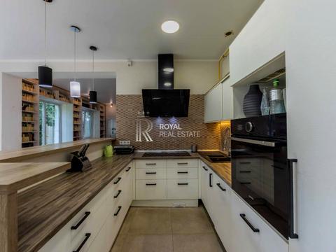 будинок за адресою с. Петропавлівська Борщагівка, Княгині Ольги вул.