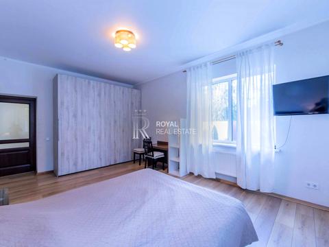 будинок за адресою с. Петропавлівська Борщагівка, Княгині Ольги вул.