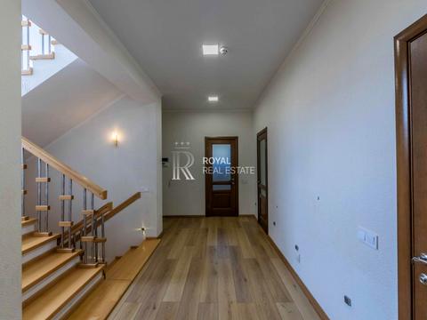 будинок за адресою с. Петропавлівська Борщагівка, Княгині Ольги вул.