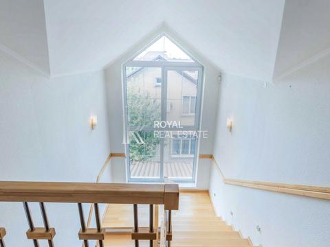 будинок за адресою с. Петропавлівська Борщагівка, Княгині Ольги вул.