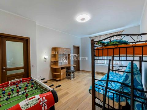 будинок за адресою с. Петропавлівська Борщагівка, Княгині Ольги вул.