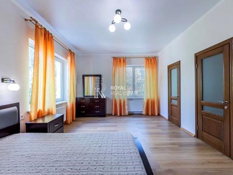 будинок за адресою с. Петропавлівська Борщагівка, Княгині Ольги вул.