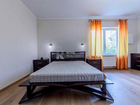 будинок за адресою с. Петропавлівська Борщагівка, Княгині Ольги вул.