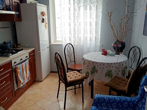 квартира за адресою Сержа Лифаря вул. (Олександра Сабурова), 5