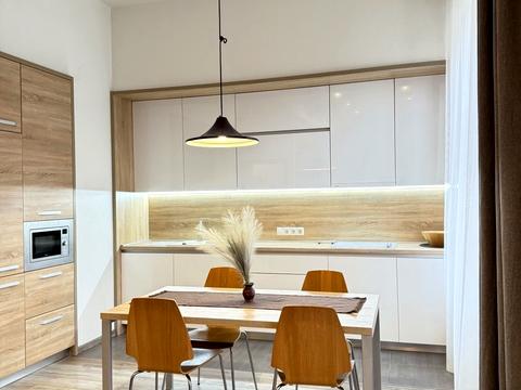 квартира по адресу Свободы просп. (Ленина), 23