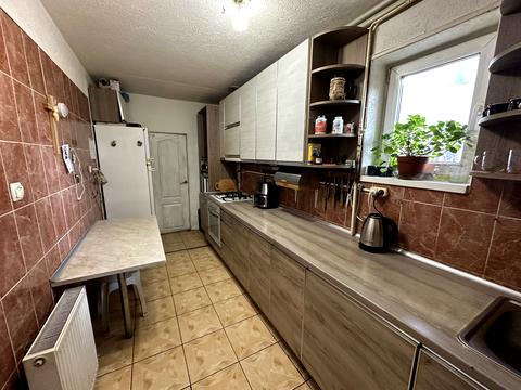 будинок за адресою Шкільна