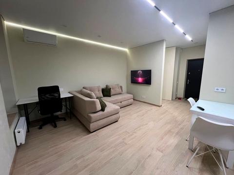 квартира за адресою Олеся Бердника вул., 1-Д