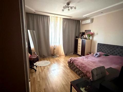 квартира за адресою Дніпровська набережна вул., 23