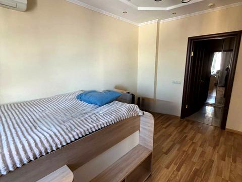 квартира за адресою Дніпровська набережна вул., 23